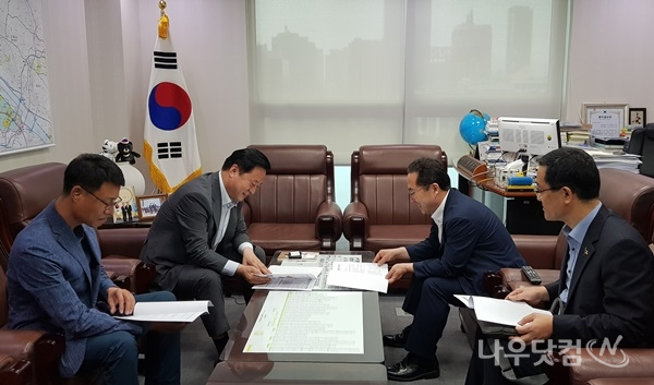 허석시장 국비활동(김두관의원면담)(순천시제공)
