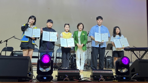 광양시, 청소년의 달 기념 '광양시 청소년상' 시상 (광양시제공)